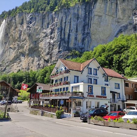 Hotel Restaurant Jungfrau Lauterbrunnen Exterior foto